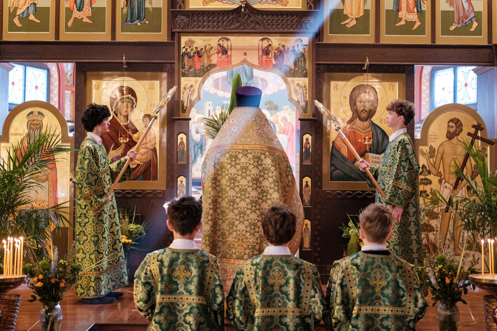 The iconostasis of Christ the Savior, with clergy and servers before the Royal Doors